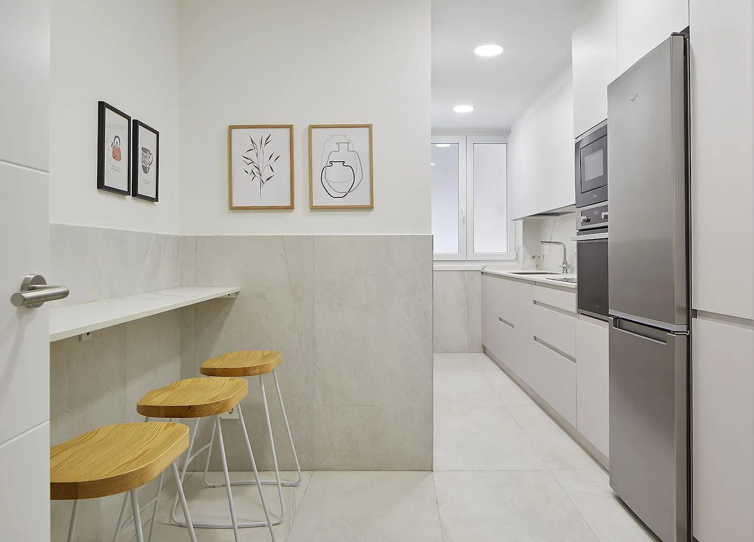 The Rentals Collection - Ronda San Sebastian Apartment