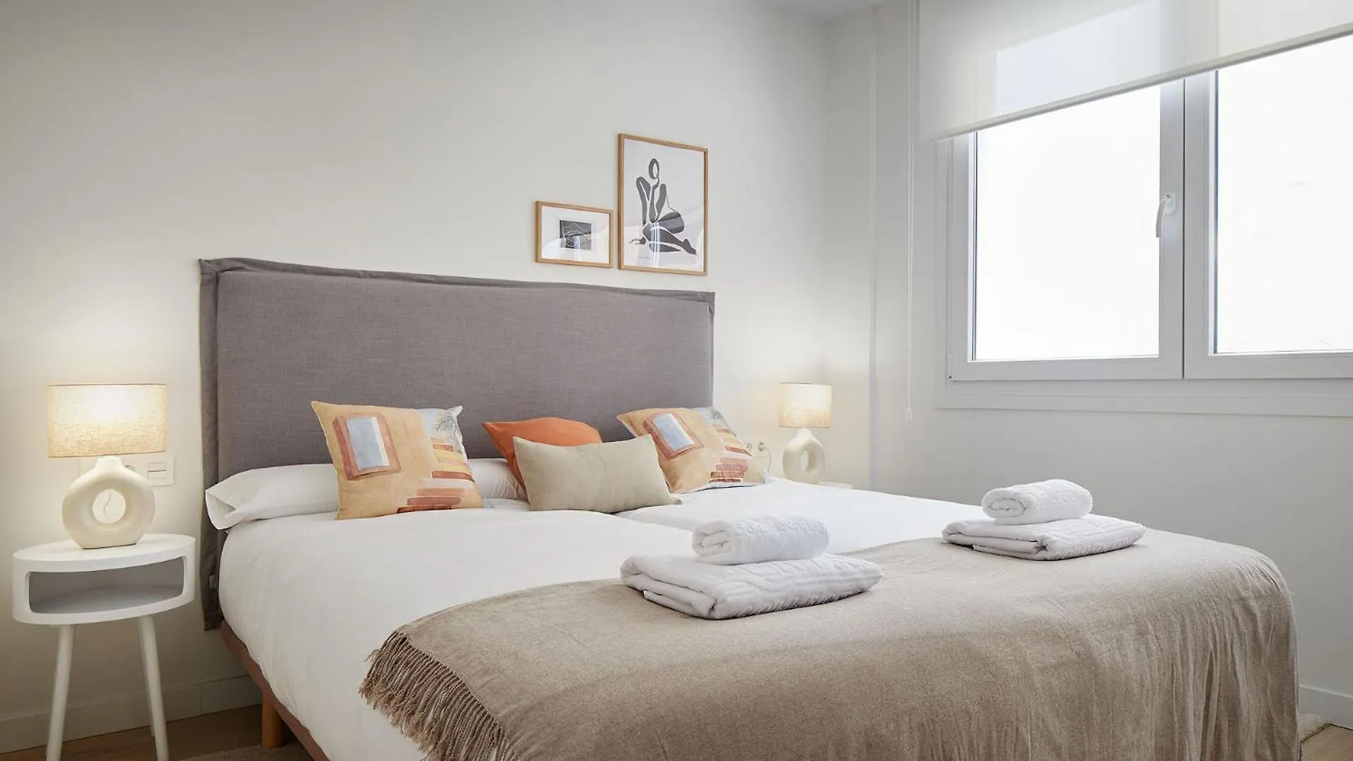 The Rentals Collection - Ronda San Sebastian Apartment