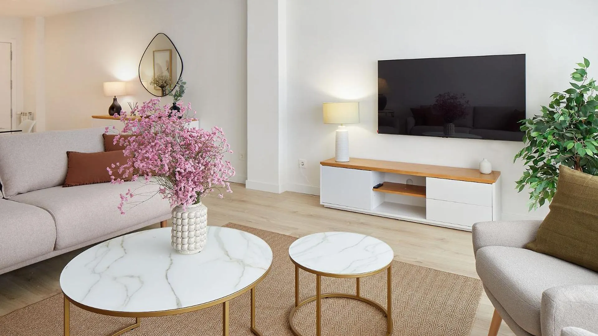 The Rentals Collection - Ronda San Sebastian