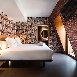 Atari Otel